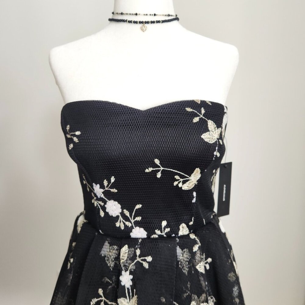 Lulus How Sweet Black Embroidered Strapless Mesh Tiered Mini Dress Small NWT - Picture 5 of 16